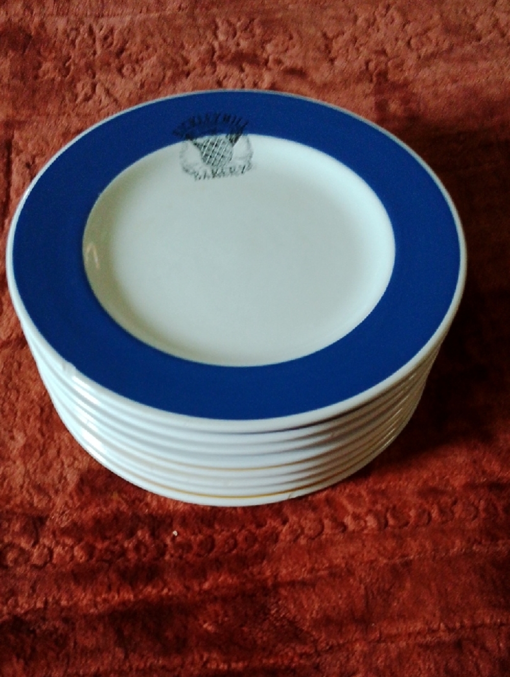Williams Sonoma round Plate Blue and yellow Set of 8 Microwavable'dishwaher Safe
